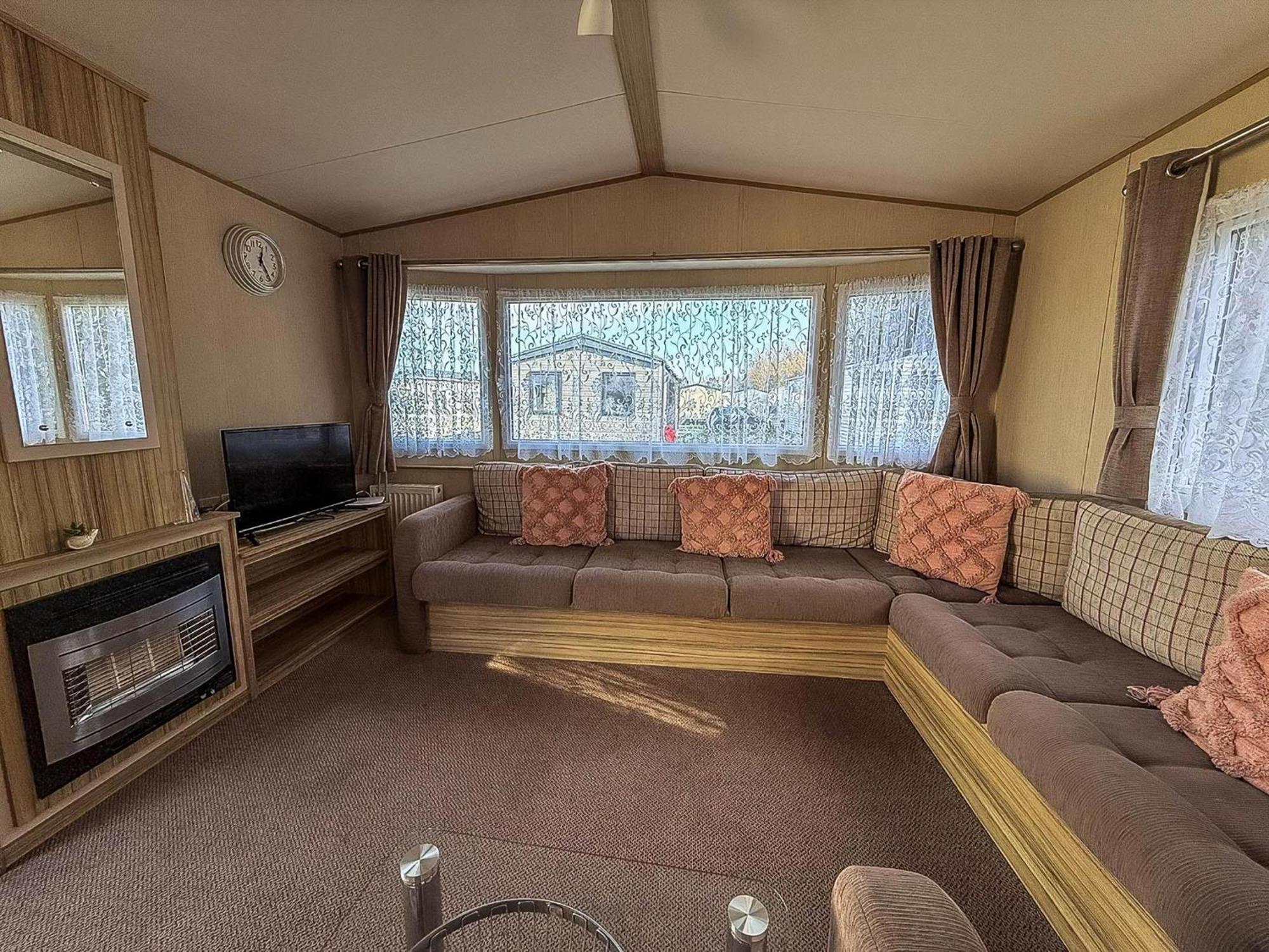 Great 8 Berth Caravan In Norfolk Near To Great Yarmouth Ref 20178Bs ホプトン・オン・シー エクステリア 写真