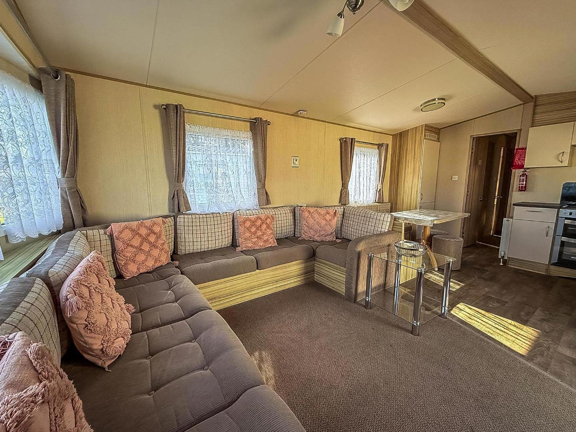 Great 8 Berth Caravan In Norfolk Near To Great Yarmouth Ref 20178Bs ホプトン・オン・シー エクステリア 写真